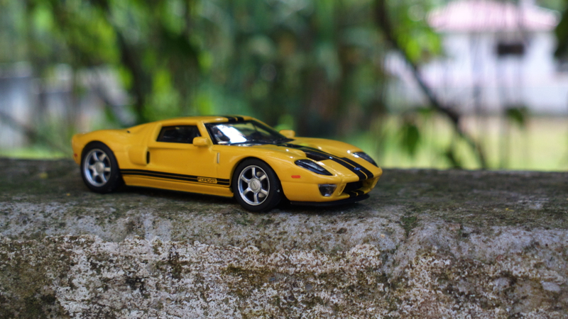 Illustration for article titled Wonder Wednesday - 1/64 AutoArt Ford GT